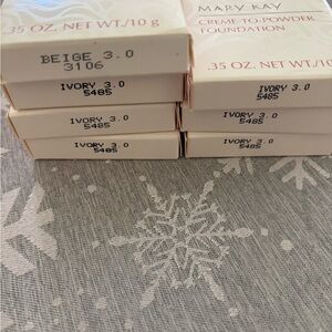 RESERVED for  tiffanyboyd1.  Mary Kay creme-to-foundation.   Ivory 0.5 x 4.